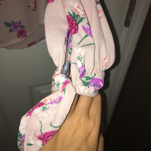 Express Slim Fit Portofino Shirt with Tie Sleeves - Picture 4 of 7